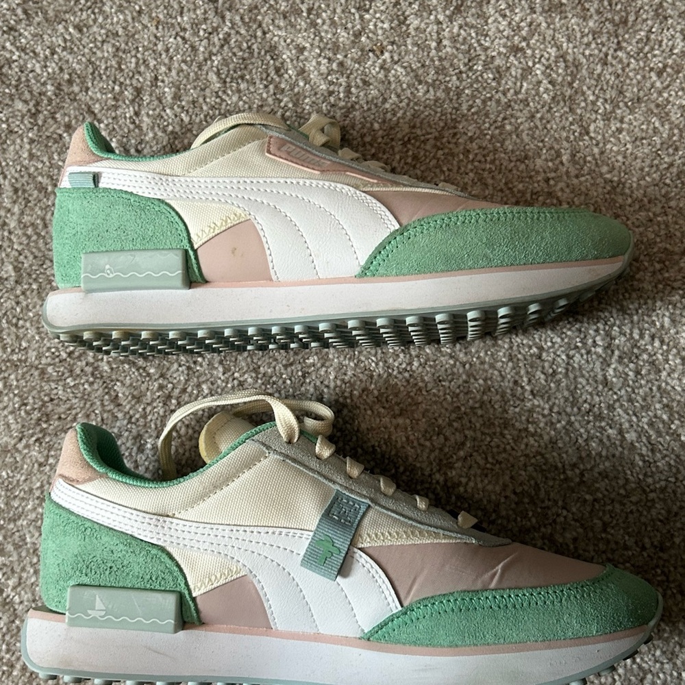 Puma Animal Crossing Future Rider Shoes - Picture 4 of 14
